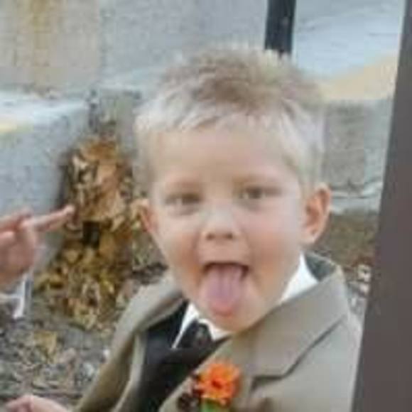 Meet your Posher, Courtney - Picture 1 of 1